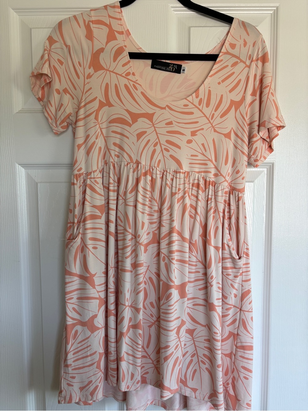 Fighting Eel Monstera Print Dress